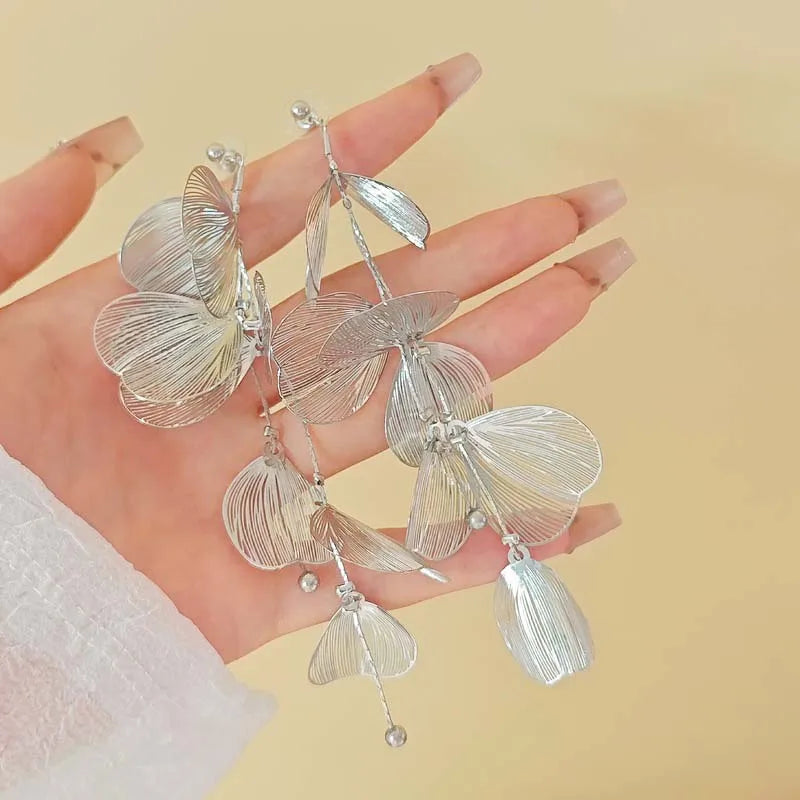 Flower earing