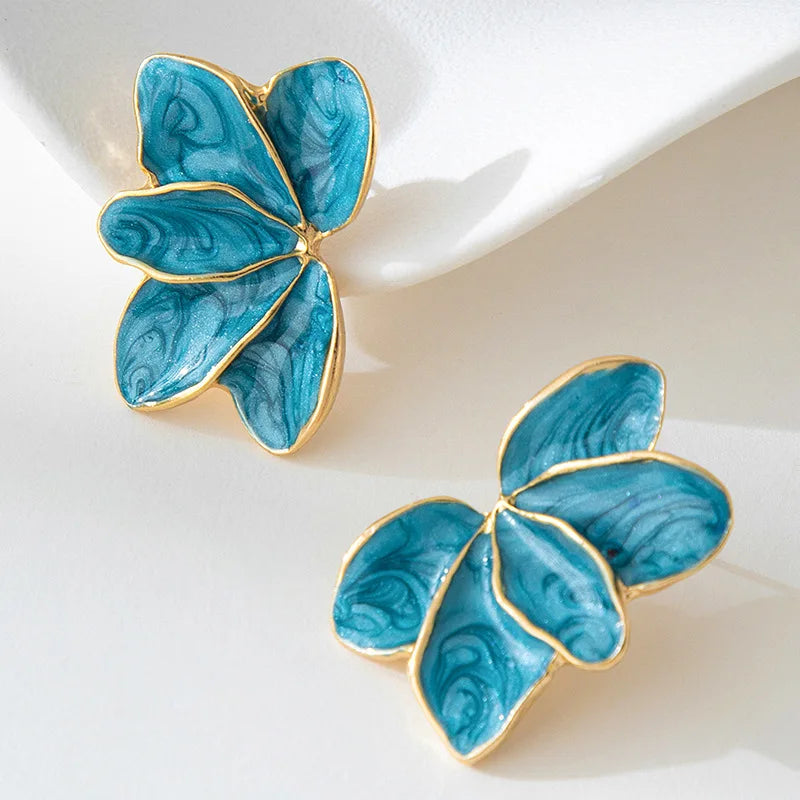 Floral earring